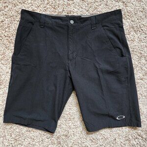Oakley Men's Black Flat Front Shorts Size 36